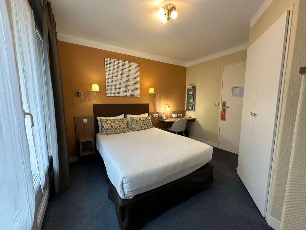 Hotel De Caen Room photo